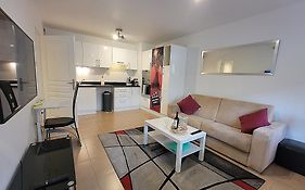 Bristol Park - Parking - 5Mn Walk From Palais Des Festivals